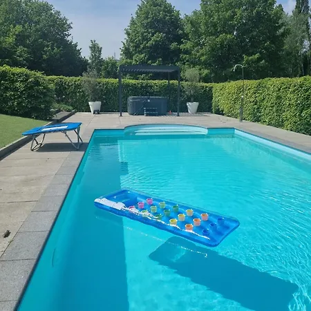 Prachtig En Zeer Ruim Vakantie-appartement 