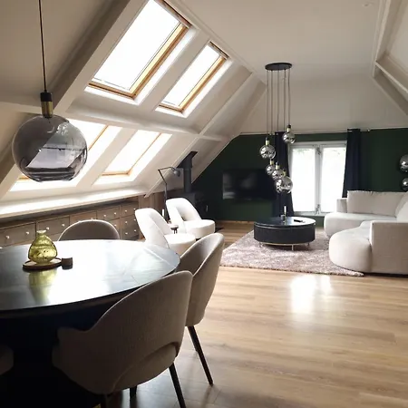 Prachtig En Zeer Ruim Vakantie-appartement 