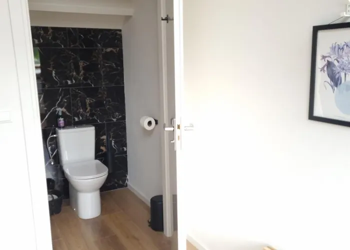 Апартаменты Prachtig En Zeer Ruim Vakantie-appartement 